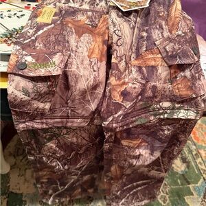 Magellan Outdoors Brown Camouflage Cargo Pants